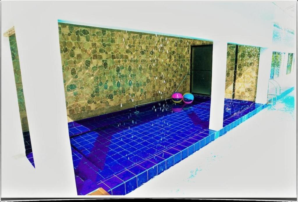 Whitewoods Convention And Leisure Hotel Silang Exterior foto